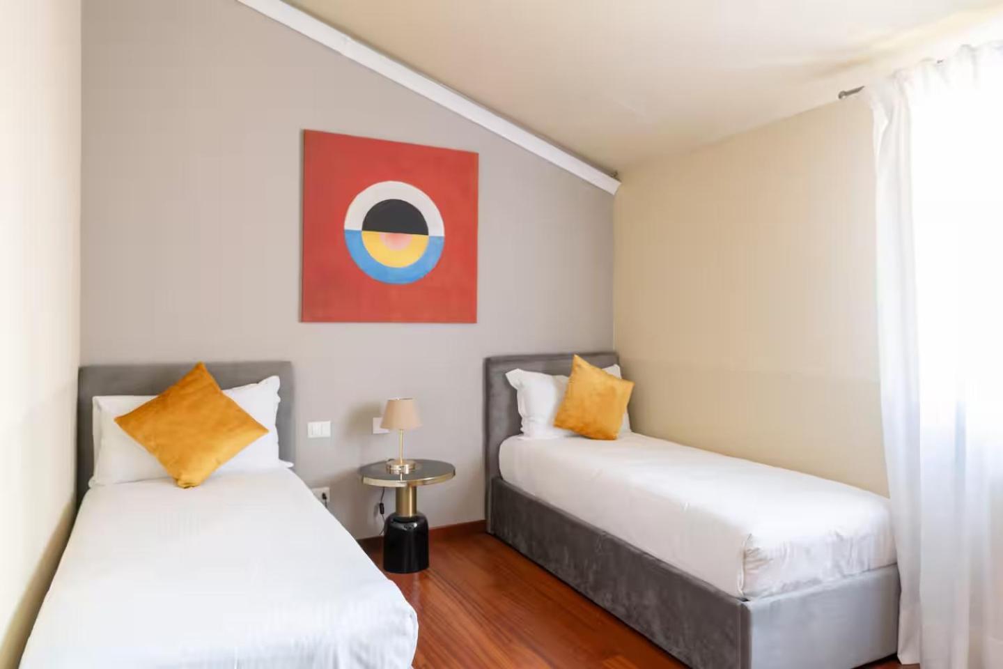 4 Bedroom With Terrace - Duomo View * Milan