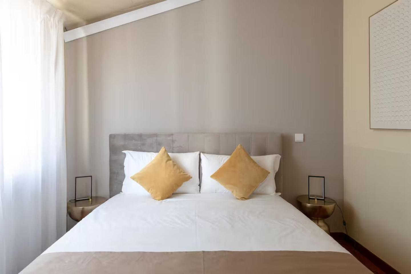 4 Bedroom With Terrace - Duomo View * Milan